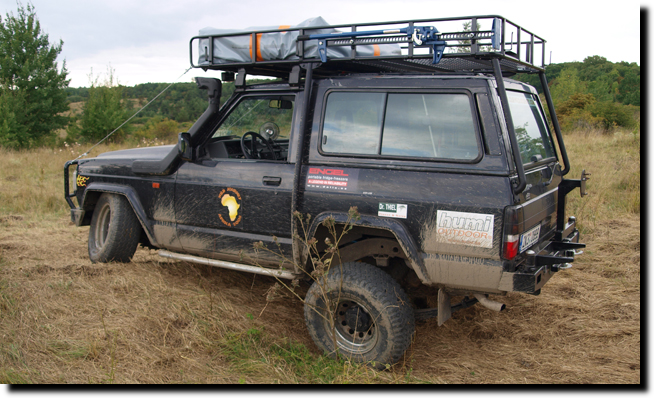 Expedice Afrika 2008-2012 - Nissan Patrol při testaci offroad jízdy